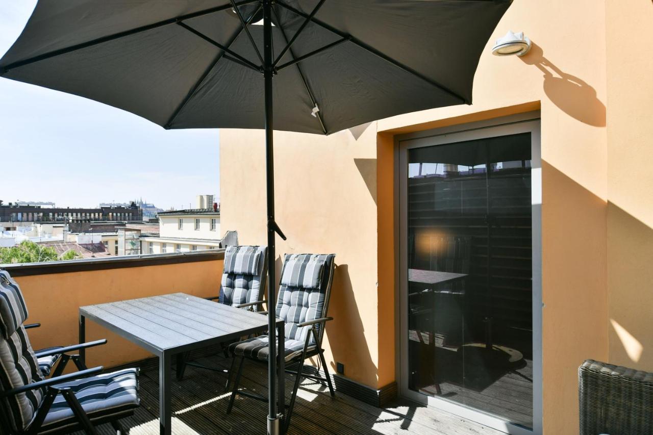 Luxury Central Penthouse With Sauna, Terrace, 250M2, 5Bdrm, 3Bthrm Praha Exteriér fotografie